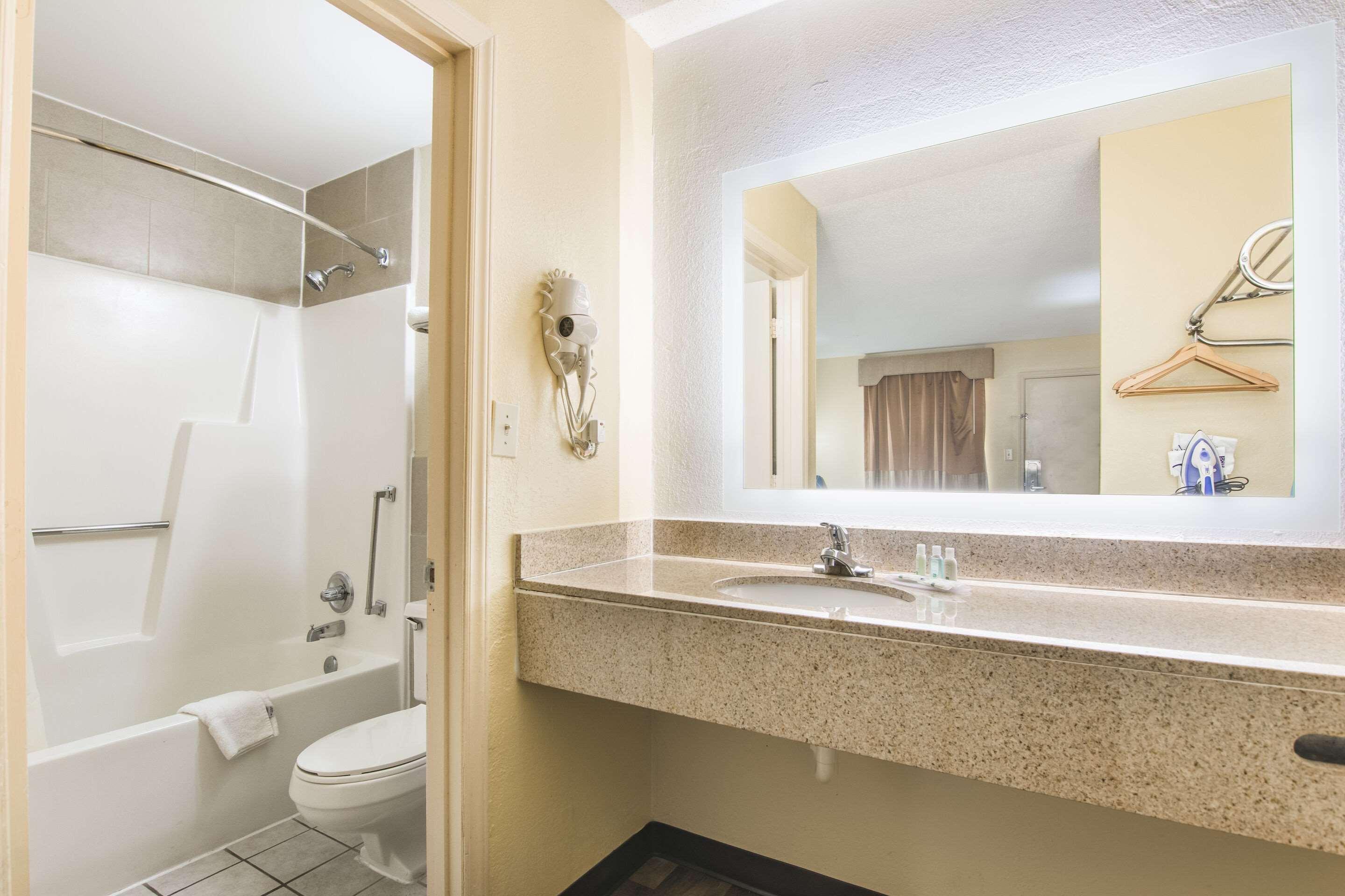 קינגס מאונטיין Quality Inn מראה חיצוני תמונה
